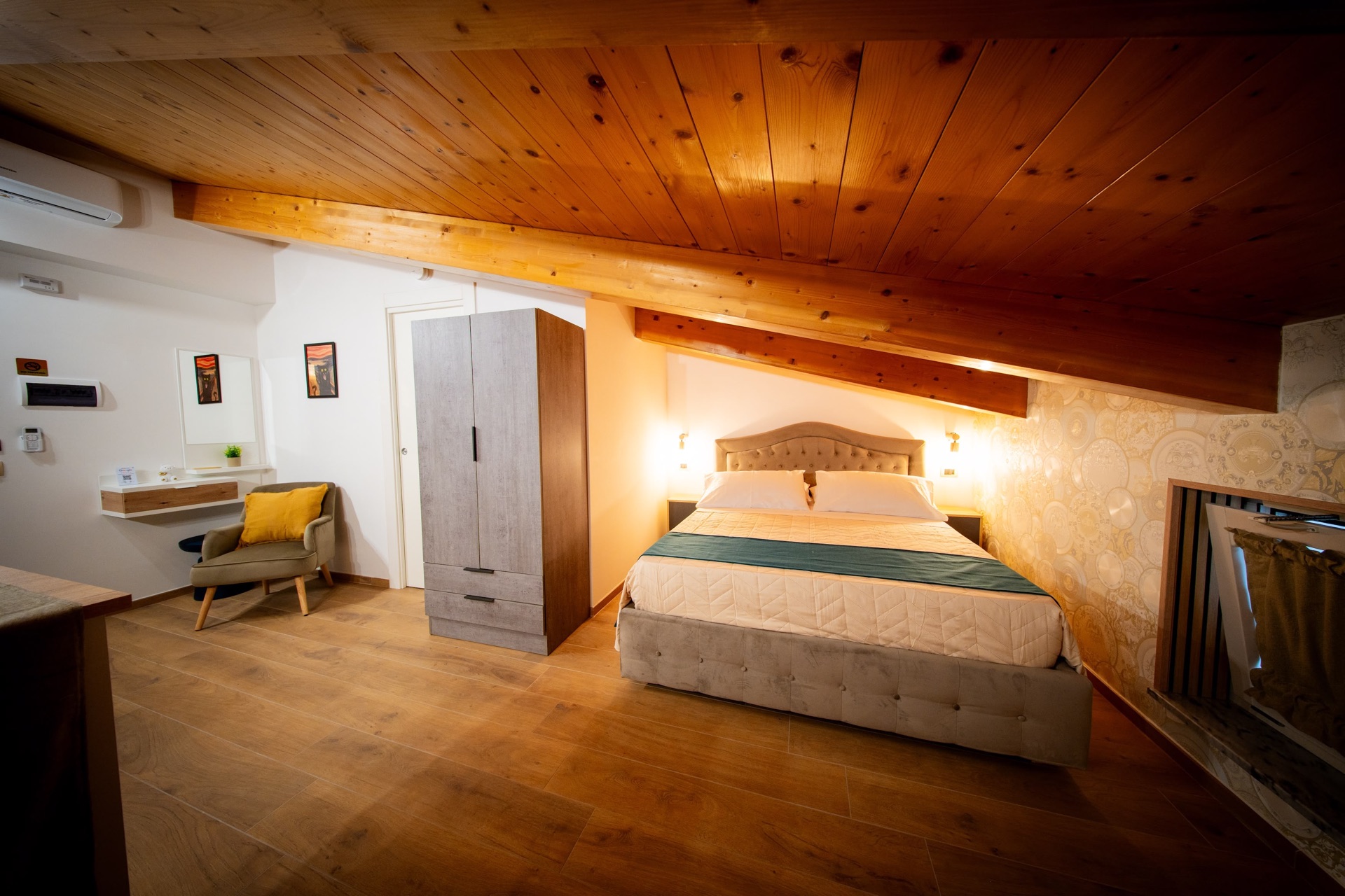 Camera 8 di Salernum Luxury Apartments